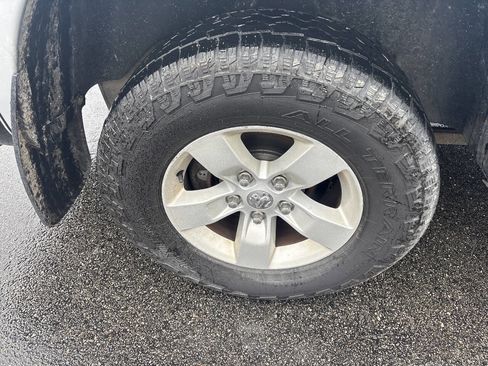 Used 2018 RAM 1500 ST w/ SXT Appearance Group AWD/4WD image 25