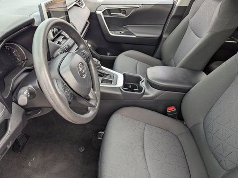 Used 2025 Toyota RAV4 XLE image 22