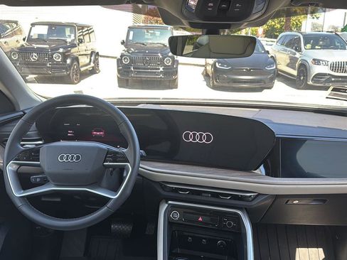 Used 2025 Audi Q5 Prestige AWD/4WD image 10