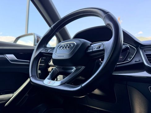 Used 2018 Audi SQ5 Premium Plus AWD/4WD image 10