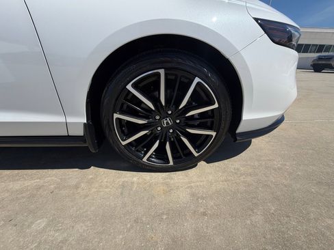 Certified 2025 Honda Accord Touring image 29