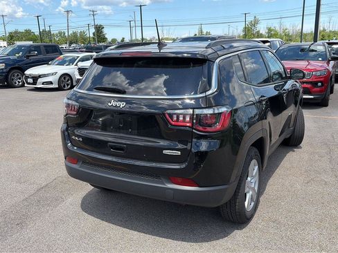 Used 2022 Jeep Compass Latitude w/ Convenience Group AWD/4WD image 6