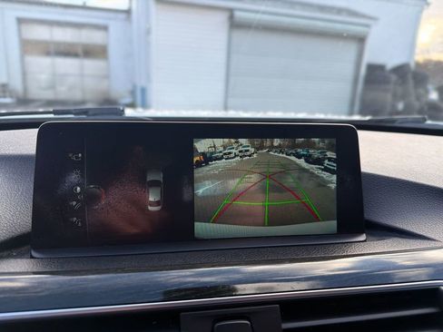 Used 2017 BMW 330i xDrive Sedan image 17