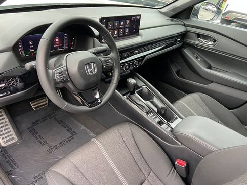 Used 2024 Honda Accord Sport image 24