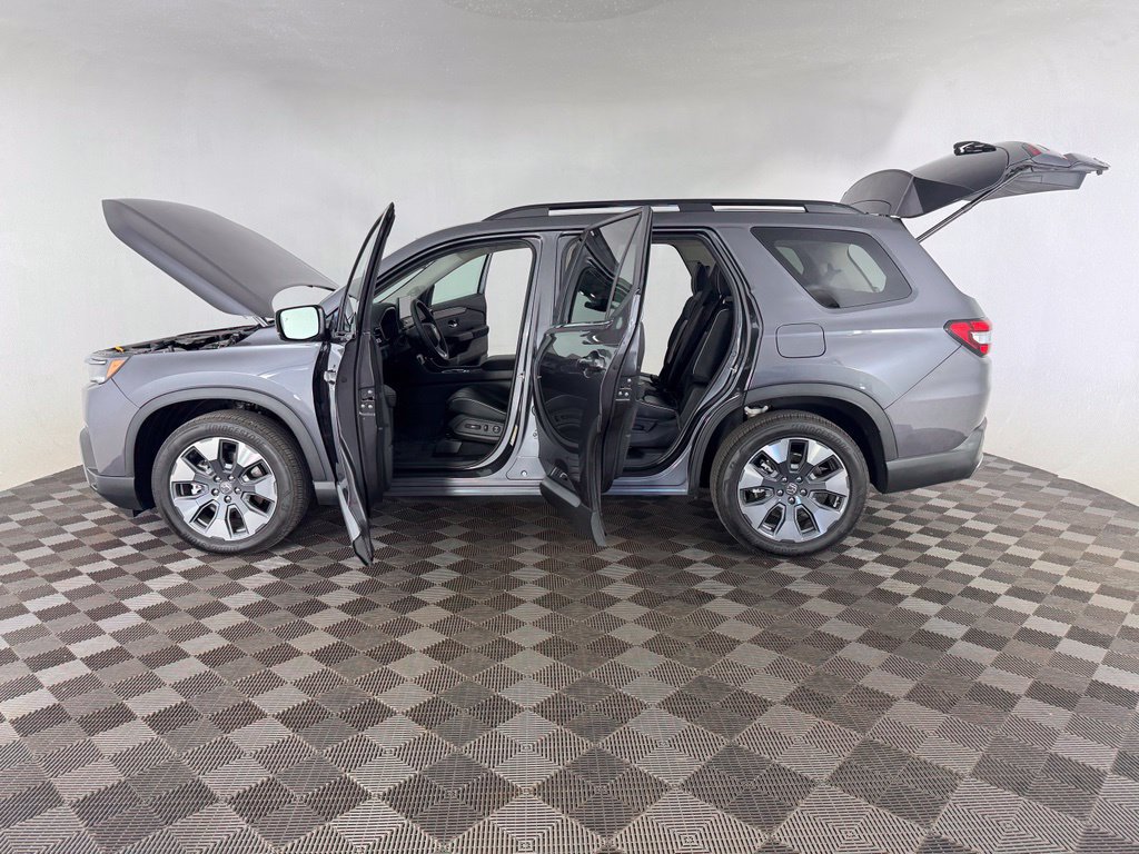 Used 2026 Honda Pilot Elite image 14
