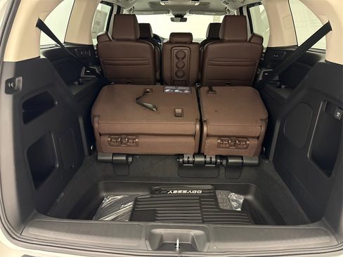 New 2026 Honda Odyssey Touring image 13