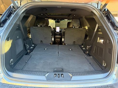 Used 2024 Ford Explorer ST w/ Equipment Group 401A image 11