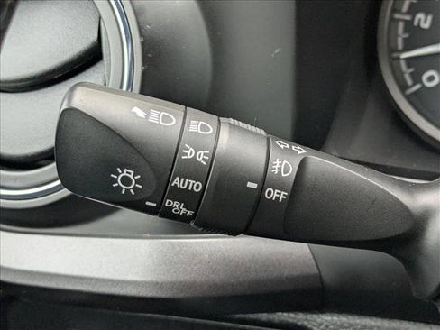 Certified 2023 Toyota Tacoma TRD Off-Road image 23