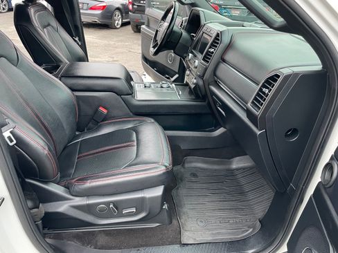 Used 2020 Ford Expedition Limited w/ Equipment Group 303A image 12