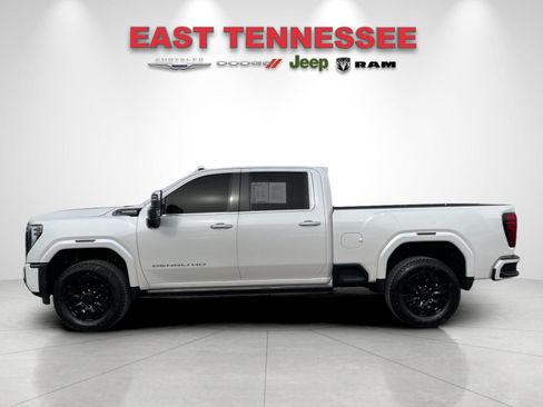 Used 2025 GMC Sierra 2500 Denali Ultimate image 6
