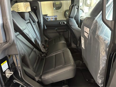 New 2025 Ford Bronco Badlands AWD/4WD image 33