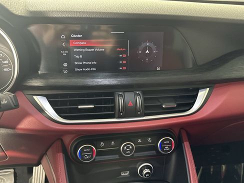 Used 2020 Alfa Romeo Stelvio Sport w/ Quick Order Package 22K Sport RWD image 21