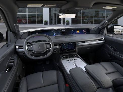 New 2026 Lincoln Navigator L Reserve w/ Jet Appearance Package AWD/4WD image 9