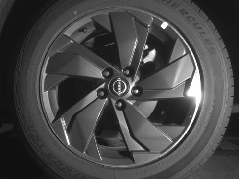 Used 2025 Nissan Rogue SV FWD image 14