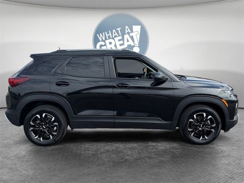 Certified 2023 Chevrolet TrailBlazer LT image 2