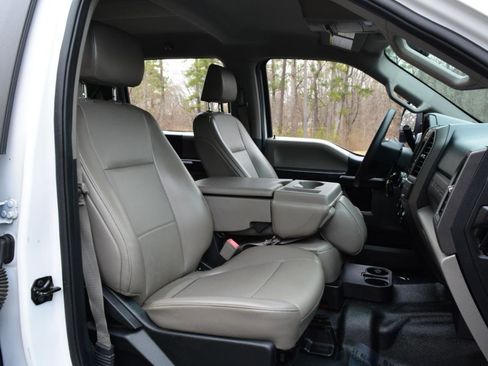 Used 2019 Ford F250 XL w/ Power Equipment Group image 16