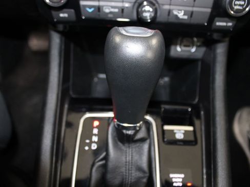 Used 2024 Jeep Compass Latitude image 27