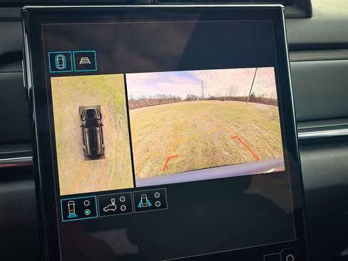 New 2026 GMC Terrain AT4 w/ Convenience Package III image 27