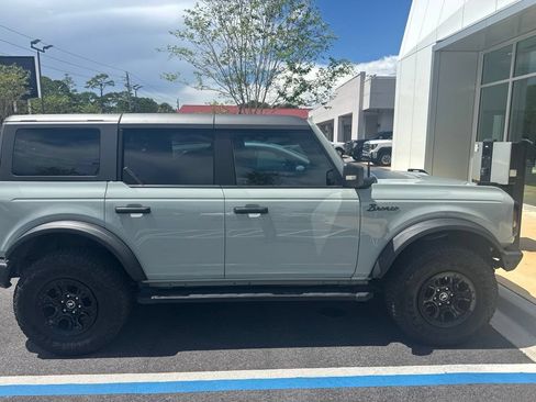 Used 2022 Ford Bronco Wildtrak AWD/4WD image 1