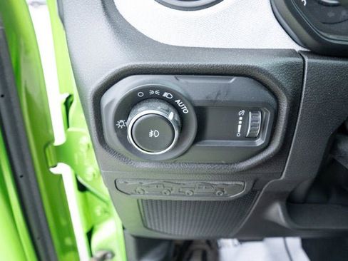 Used 2025 Jeep Wrangler Unlimited Sport image 23