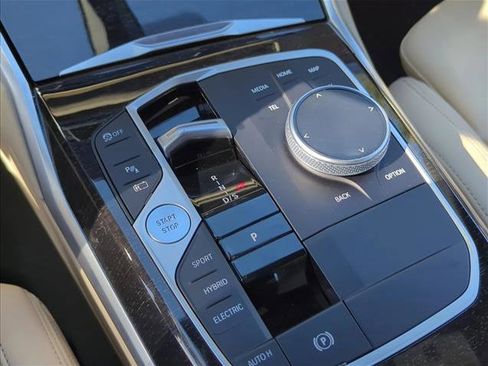 Used 2023 BMW 330e w/ Premium Package image 21