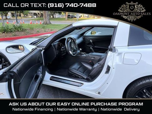 Used 2011 Chevrolet Corvette Coupe w/ 1LT RWD image 12