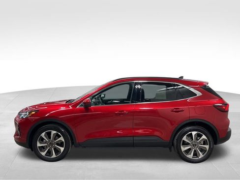 Certified 2023 Ford Escape Platinum w/ Premium Technology Package image 6