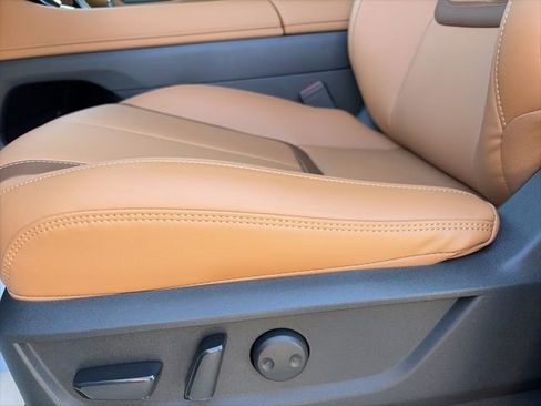 New 2026 Nissan Armada SL image 10