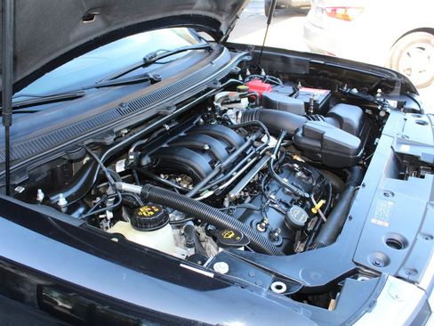 Used 2019 Ford Flex SE image 28