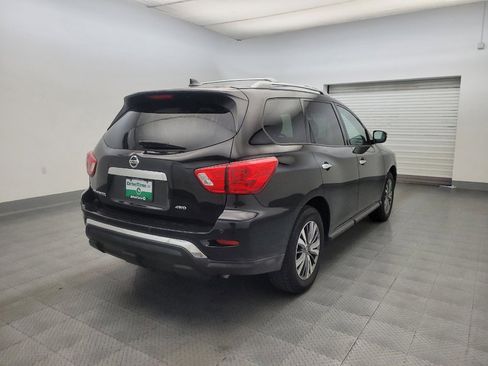 Used 2020 Nissan Pathfinder S AWD/4WD image 9
