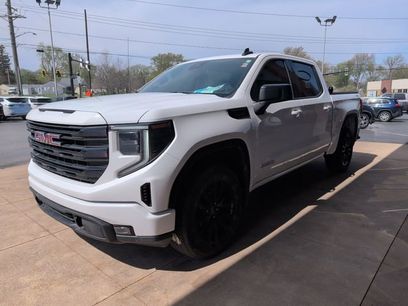 Used 2024 GMC Sierra 1500 Elevation