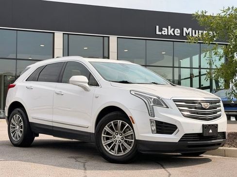 Used 2018 Cadillac XT5 Luxury w/ Driver Awareness Package FWD image 1