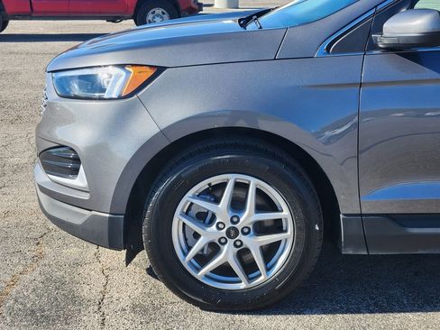 Used 2024 Ford Edge SEL image 8