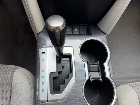 Used 2012 Toyota Camry XLE image 15