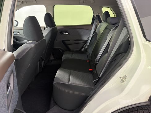 Used 2023 Nissan Rogue SV AWD/4WD image 21