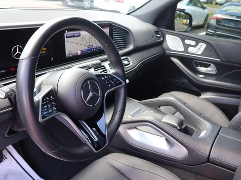 Used 2025 Mercedes-Benz GLE 450e 4MATIC w/ AMG Line Exterior image 11
