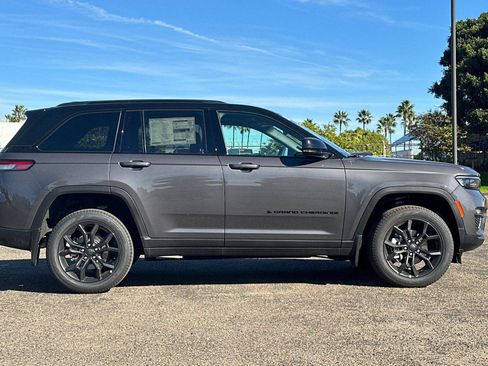 New 2025 Jeep Grand Cherokee Limited w/ MOPAR Finishing Package image 3