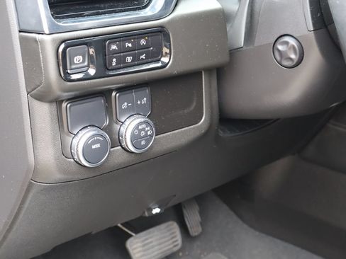 Used 2025 GMC Yukon Denali w/ Sun & Power Step Package RWD image 27