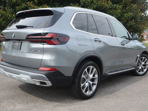 Used 2024 BMW X5 xDrive40i AWD/4WD image 22