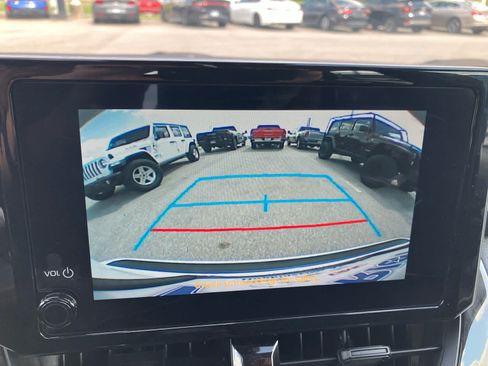 Used 2025 Toyota Corolla LE FWD image 19