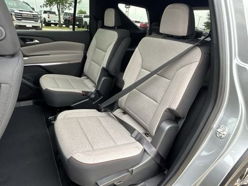 New 2026 Chevrolet Traverse LT w/ Sun and Wheel Package FWD image 27