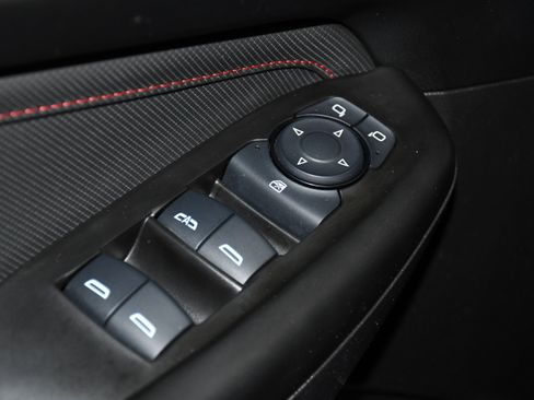 Used 2024 Chevrolet TrailBlazer RS w/ Convenience Package AWD/4WD image 35