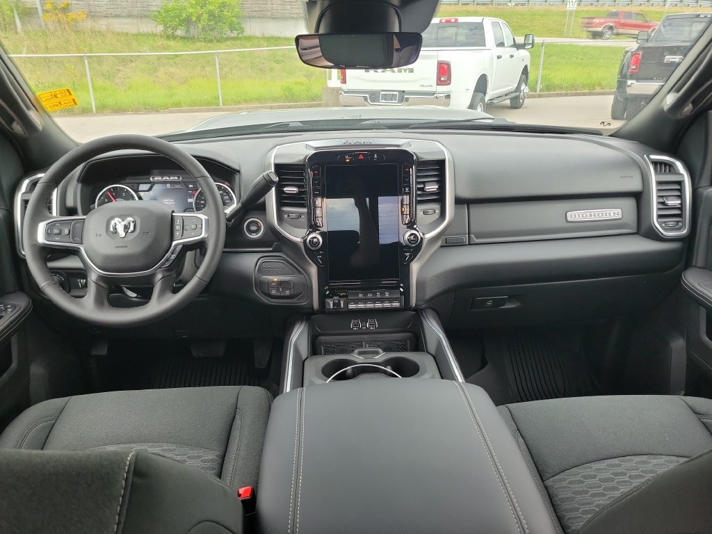 New 2027 RAM 3500 Big Horn AWD/4WD image 8