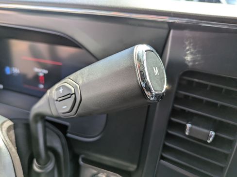 Used 2025 Ford F250 Lariat AWD/4WD image 26