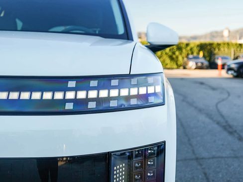 New 2026 Hyundai Ioniq 9 SE image 10