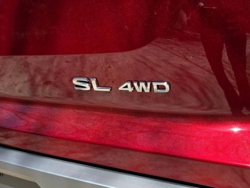 Used 2025 Nissan Pathfinder SL image 6