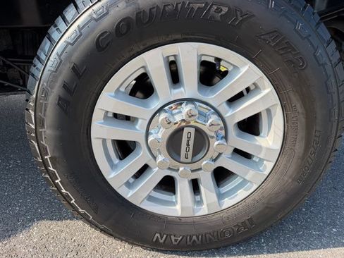 Used 2019 Ford F250 XLT w/ XLT Value Package AWD/4WD image 58