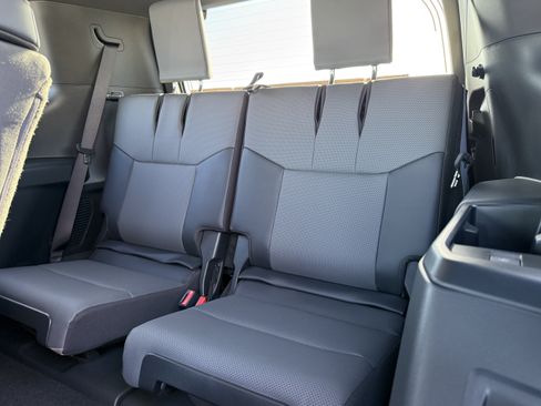 New 2026 Lexus GX 550 AWD/4WD image 30