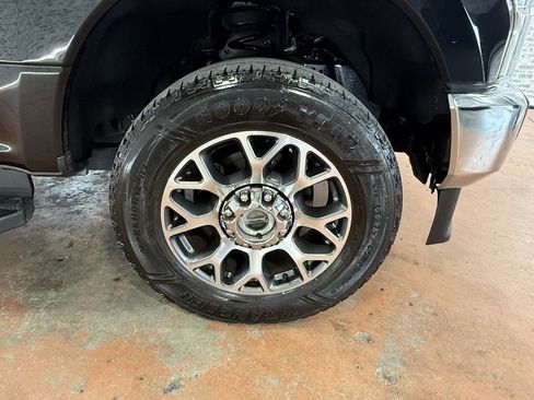 Used 2020 Ford F250 Lariat w/ Lariat Value Package image 10