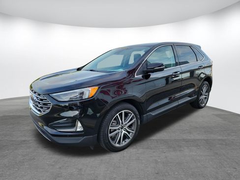Used 2024 Ford Edge Titanium w/ Equipment Group 301A AWD/4WD image 3